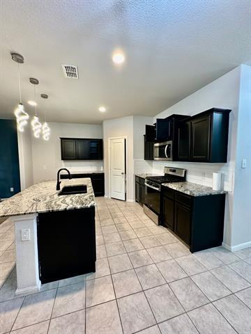 Foto del edificio - 16525 Portage St