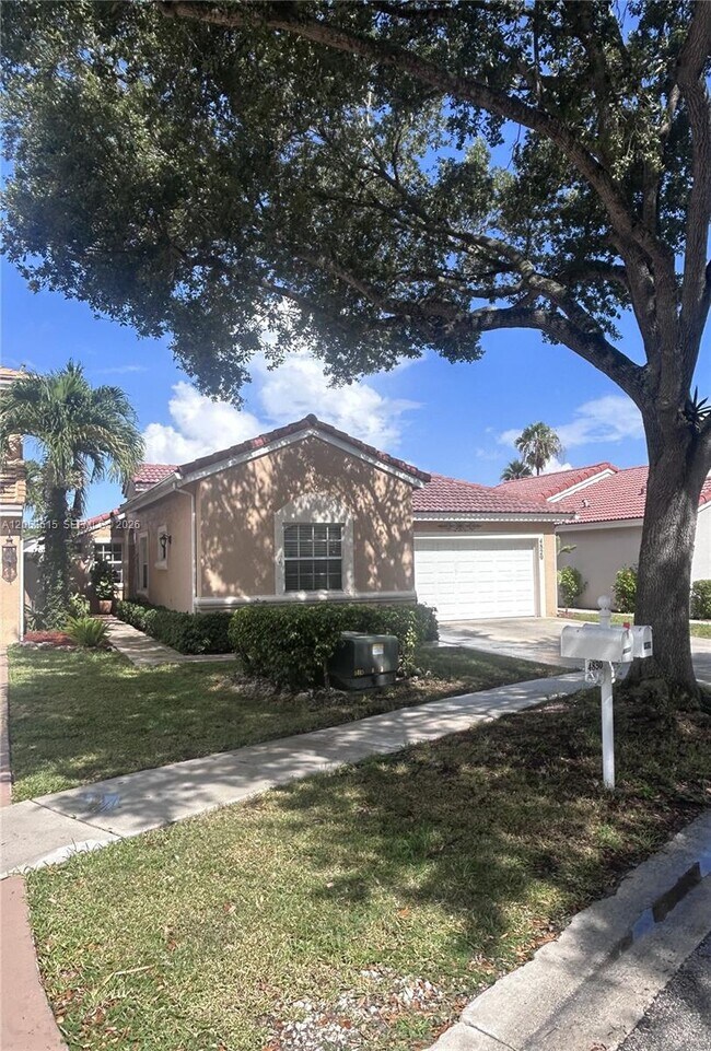 Foto del edificio - 4820 SW 152nd Way