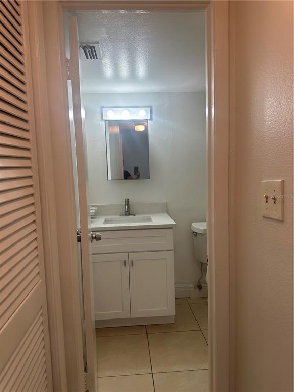 Foto del edificio - 8426 Camden St