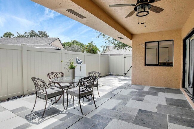 Foto del edificio - 9341 Chelsea Drive S