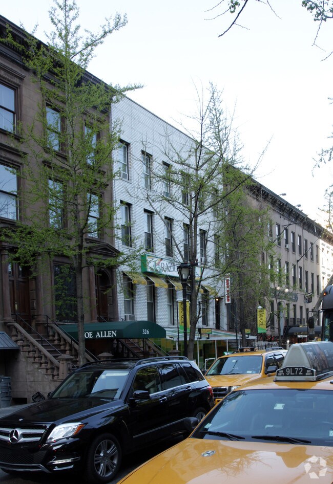 Foto del edificio - 328-330 W 46th St