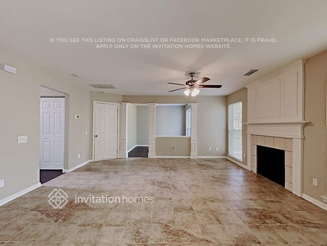 Foto del edificio - 7321 Balancing Rock Ct