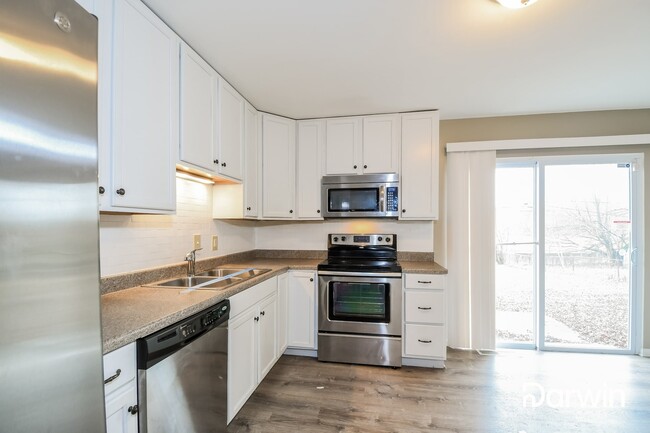 Foto del edificio - 1570 Bluefield Dr