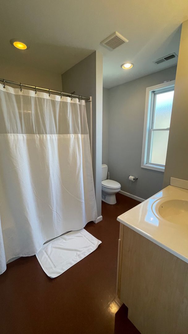 Foto del edificio - 6804 Detroit Ave