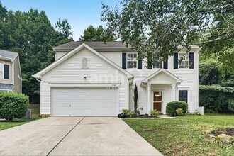 Building Photo - 3801 Wingdale Ct