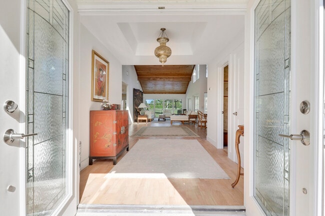 Building Photo - 13760 Sand Crane Dr