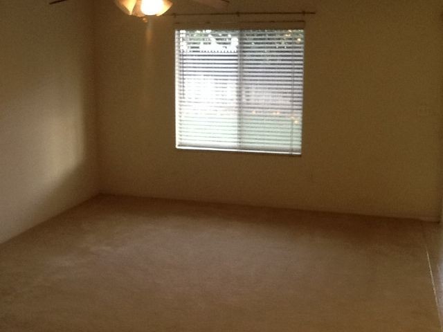 Building Photo - House For Rent in Stockton