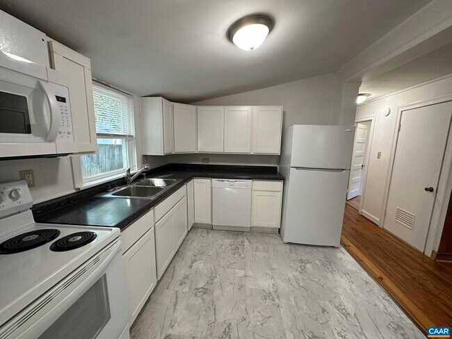 Foto del edificio - 1616 Mulberry Ave