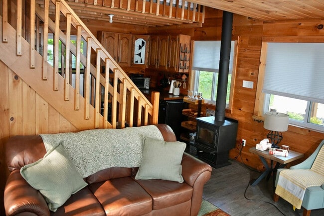 Photo du bâtiment - 529c Rue Principale