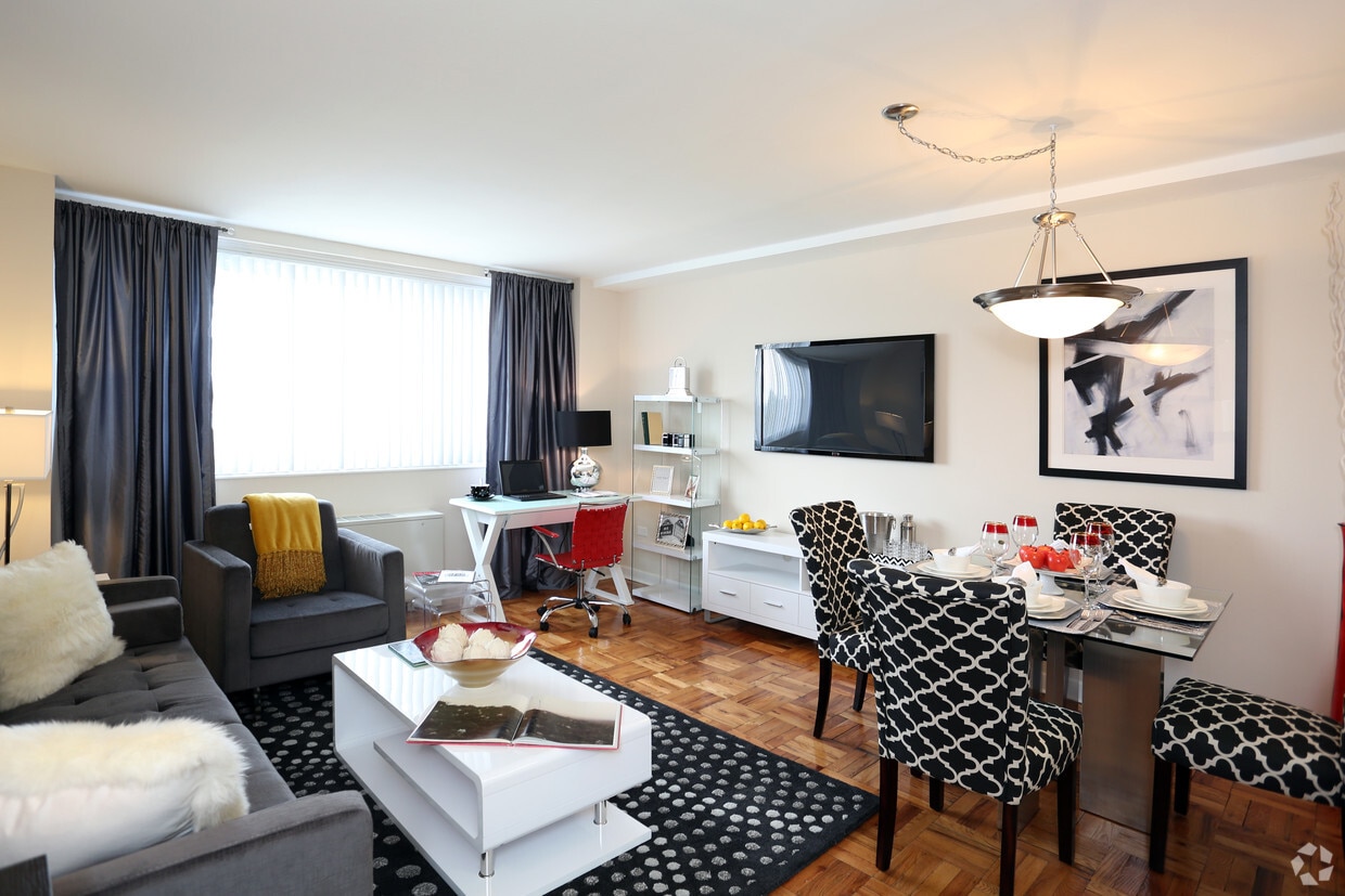 100 York Apartments Jenkintown, PA