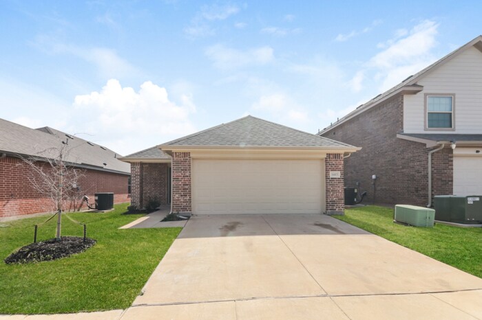 Primary Photo - 1603 Matthew Dr