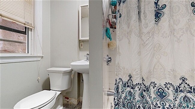 Building Photo - 200 Harvard St