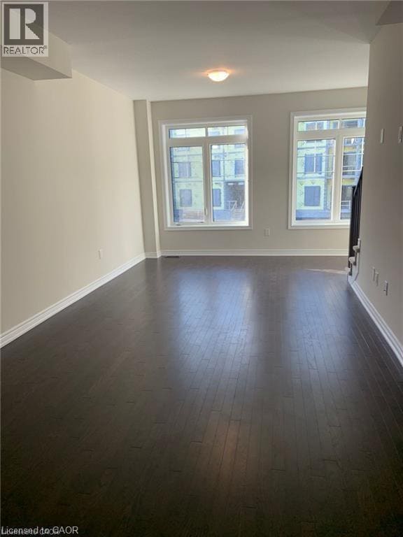 Photo du bâtiment - 100 Hollywood Ct