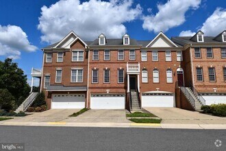 Building Photo - 25240 Lyon Terrace
