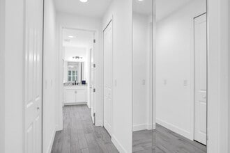 Building Photo - 853 Bama Breeze Dr