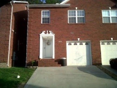 Primary Photo - 864 Blue Spruce Way