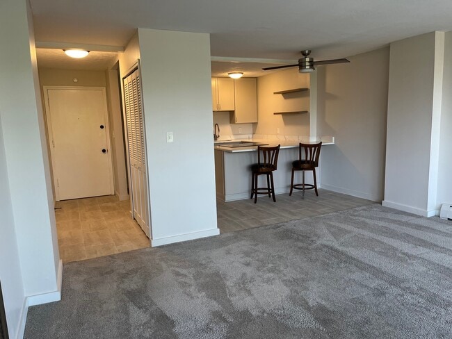 Living Area - 11811 Lake Ave