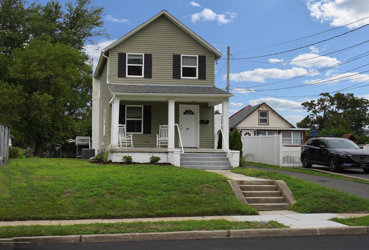 Primary Photo - 83 Ridge Ave