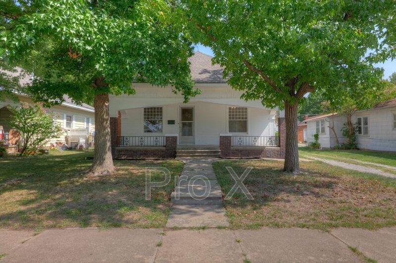 105 N Ball St, b City, MO 64870 House Rental in b City, MO