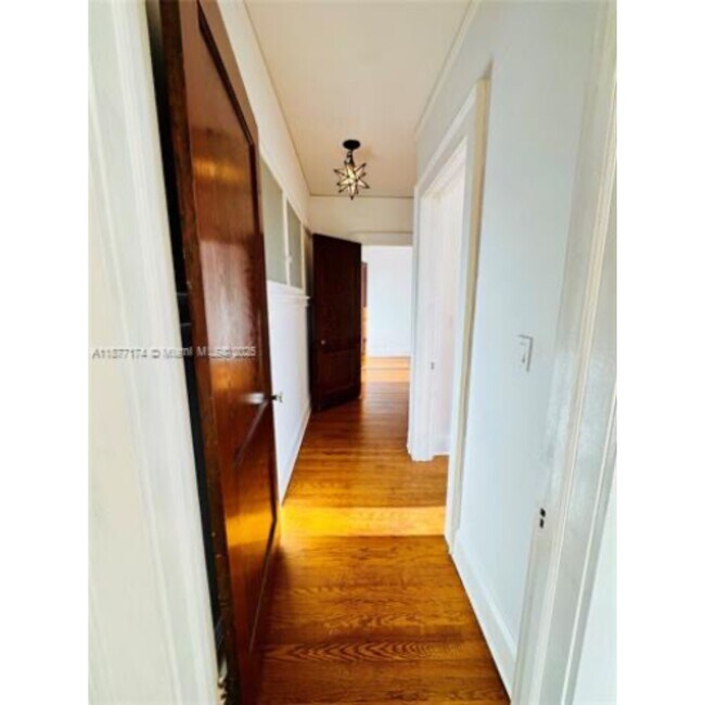 Foto del edificio - 3224 Biscayne Blvd