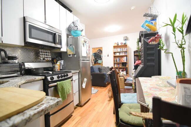 Foto del edificio - 432 E 120th St