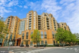 Building Photo - 2720 S Arlington Mill Dr
