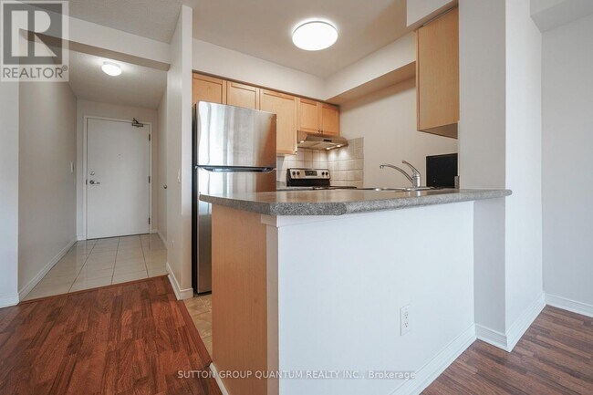 Building Photo - 155 Beecroft Rd