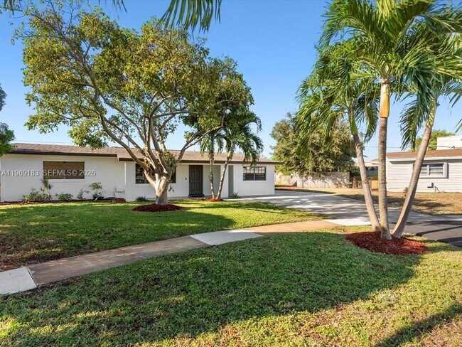 Foto del edificio - 8 SW 11th St