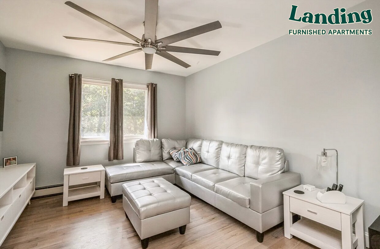 36 Westwood Ln Unit 2.1311843, Woodbury, NY 11797 Room for Rent in