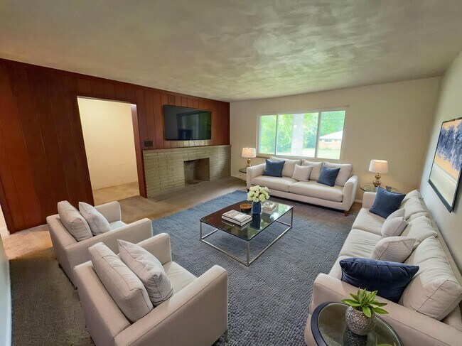 Foto del edificio - 8221 Sunburst Dr