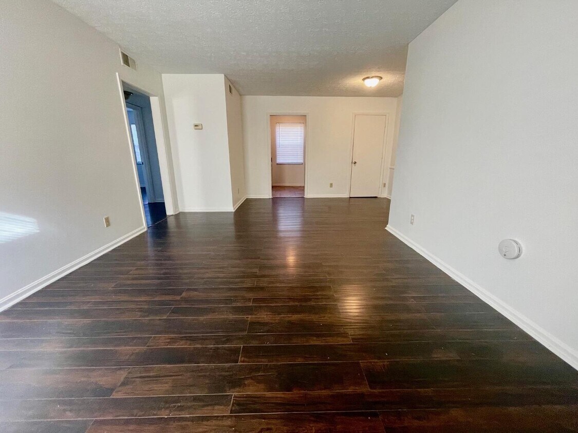 Foto principal - 3301 Arterburn Ave
