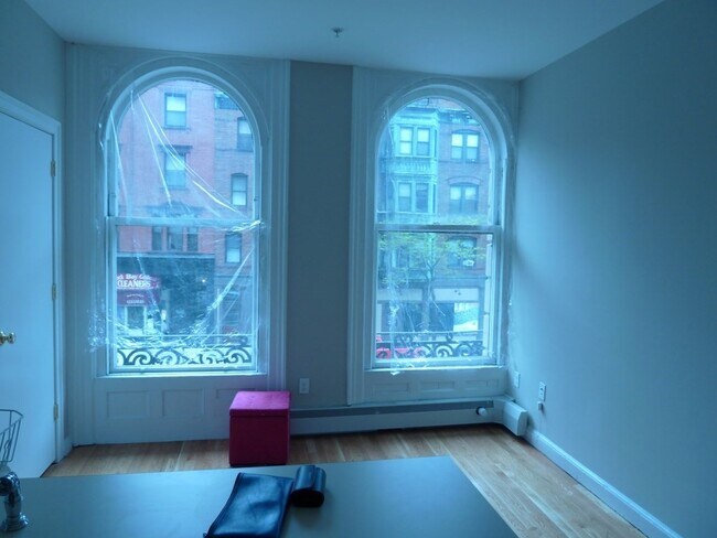 Foto del edificio - 483 Beacon St