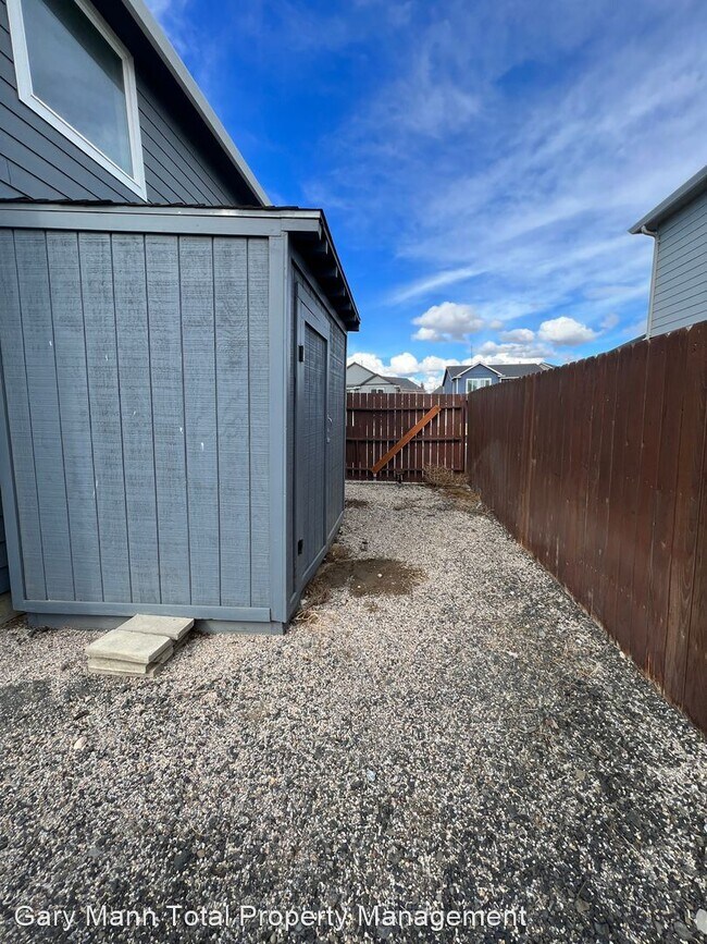 Building Photo - 4 br, 3 bath House - 536 S. Glenmoor Dr.