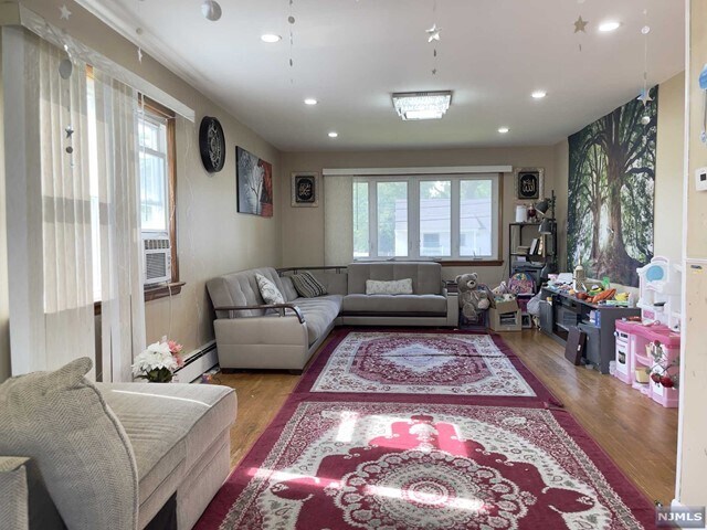 Foto del edificio - 500 Lyster Ave