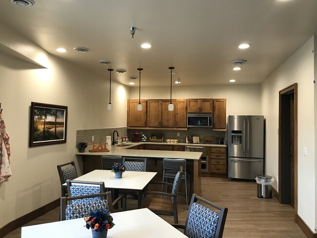Foto del edificio - TimberCrest at Glen Oaks