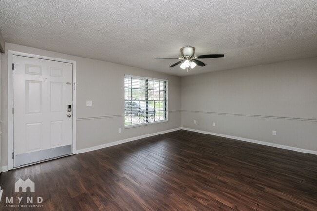 Building Photo - 16023 Eagle River Way