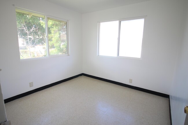 Foto del edificio - 84-824-824 Farrington Hwy