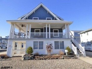 Building Photo - 875 Stenton Pl