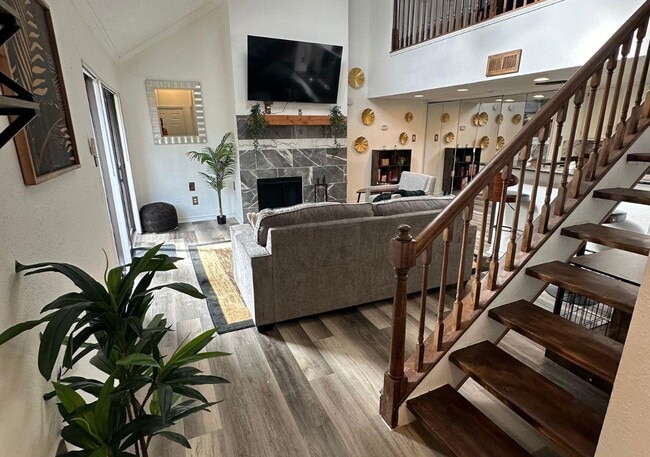 Photo - 2300 Old Spanish Trl Apartment