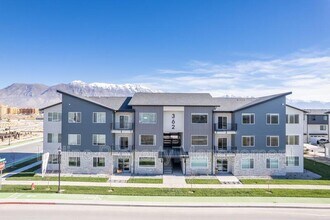 Building Photo - 362 S 1080 W