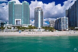 Building Photo - 3535 S Ocean Dr