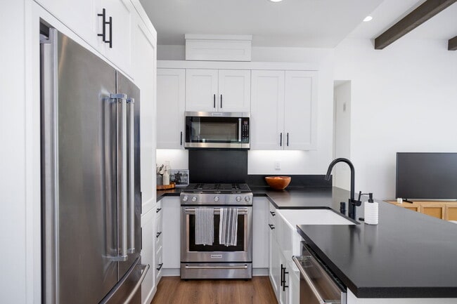Building Photo - 1286 Molara Ln