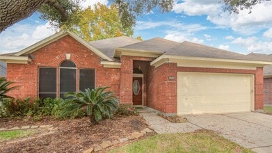 Building Photo - 18422 Auburn Woods Dr