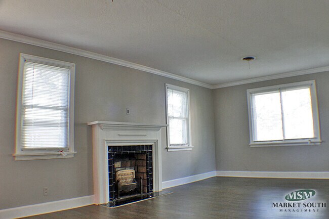 Foto del edificio - 212 E 46th St