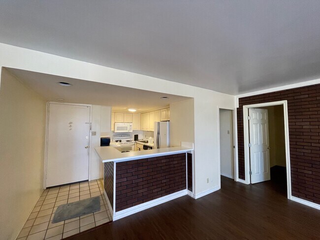 Foto del edificio - 7510 Hornwood Dr