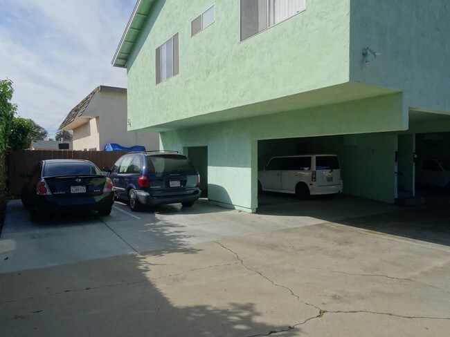 Building Photo - 359 Brightwood Ave