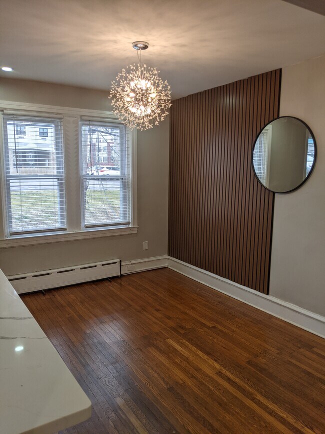Foto del edificio - 102 W Sedgwick St