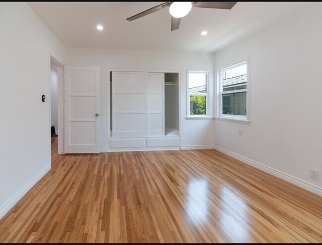 Building Photo - 796 Bilton Way
