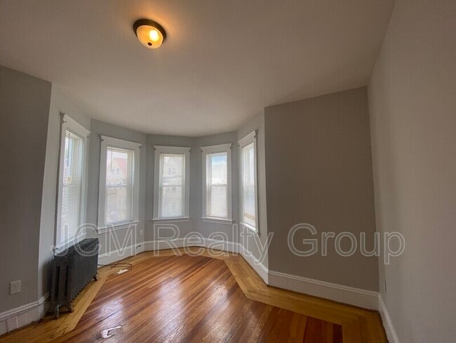 Building Photo - 34 Speedwell St