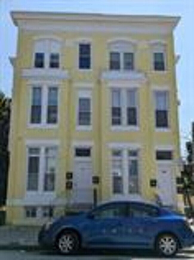 Building Photo - 101 E 22nd St